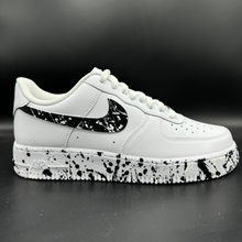 Carica l'immagine nel visualizzatore di Gallery, AF1- Black & White