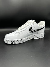 Carica l'immagine nel visualizzatore di Gallery, AF1- Black & White