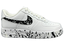 Carica l'immagine nel visualizzatore di Gallery, AF1- Black & White