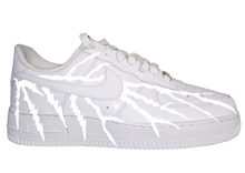 Carica l&#39;immagine nel visualizzatore di Gallery, AF1- Reflective
