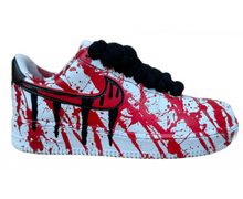 Lade das Bild in den Galerie-Viewer, Rot gesprenkelt mit Fäden 
