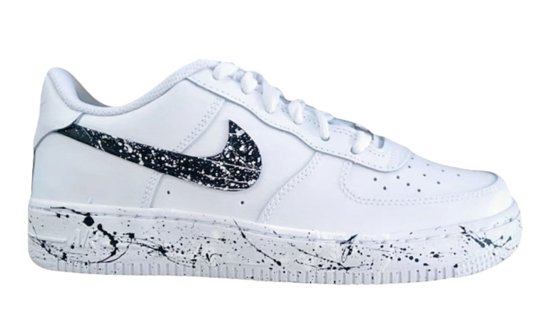 AF1- Black & White