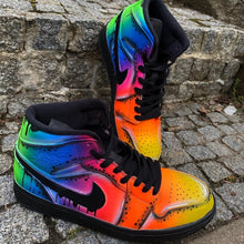 Carica l&#39;immagine nel visualizzatore di Gallery, AJ1- Fluo
